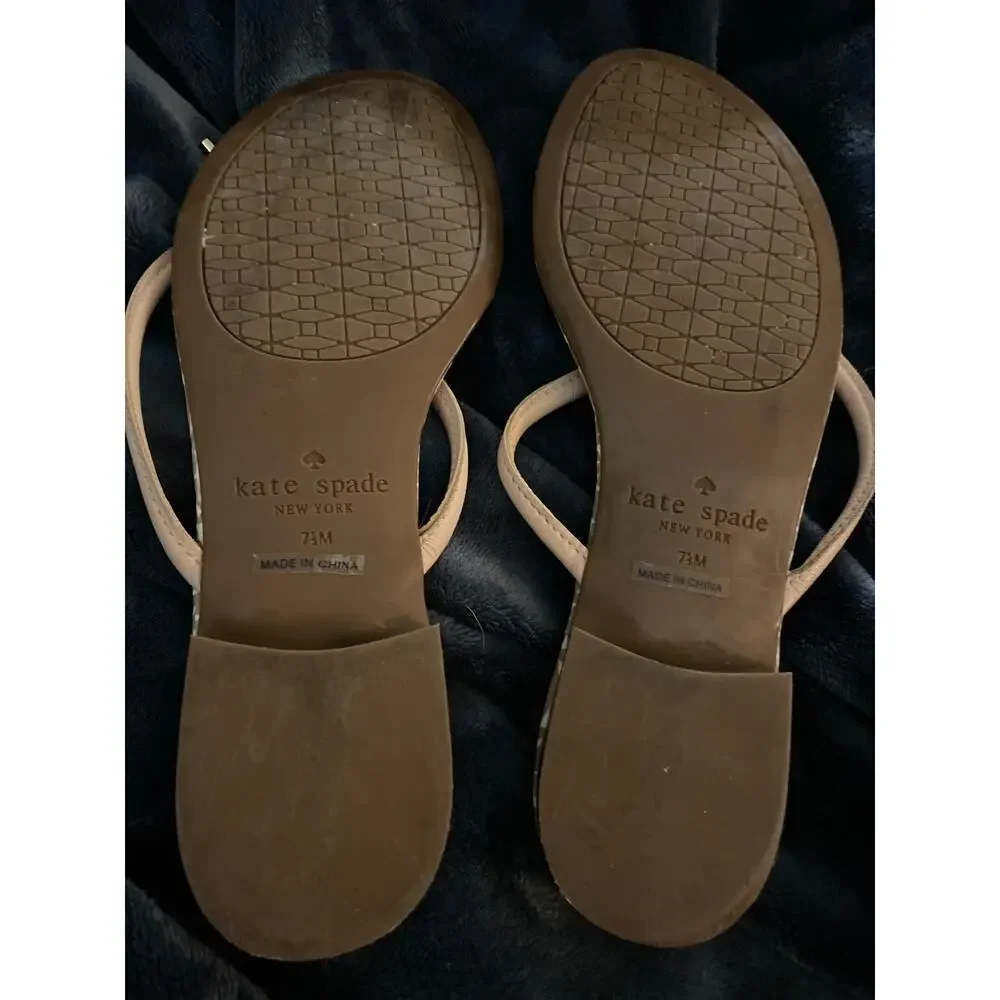 Kate Spade New York Bow Thong Sandals Pink Logo Print Size 7.5M Women’s